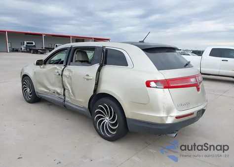2010 Lincoln Mkt z USA, uszkodzony, nr VIN 2LMHJ5FR5ABJ17866
